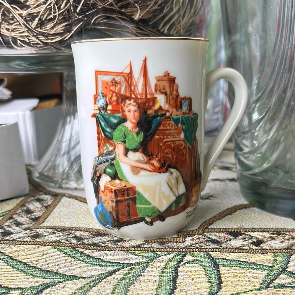 Green and White Ceramic Mug with Nostalgic Design